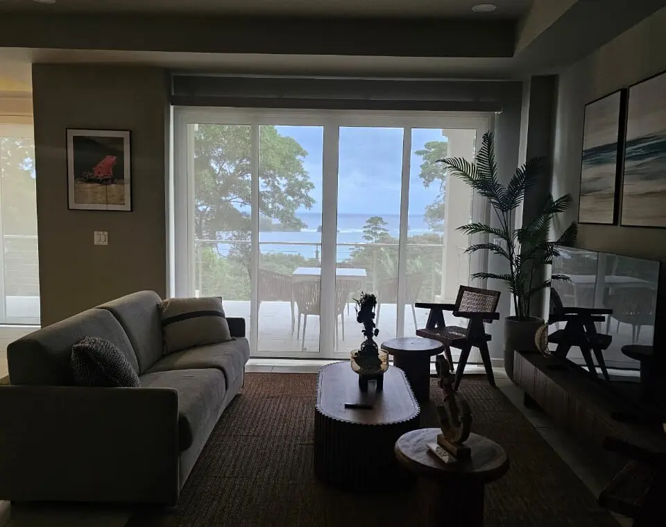 96e6184b e7ed 40fc a8f8 4b0d891ee855